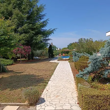 Szálloda Hotel Holiday Buici (Istria)