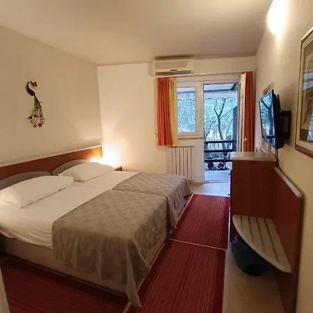 Szálloda Hotel Holiday Buici (Istria)
