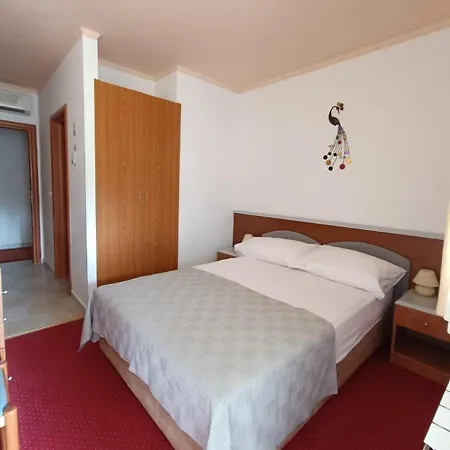 Hotel Holiday Szálloda 3*