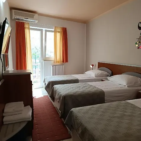 Hotel Holiday Szálloda 3*